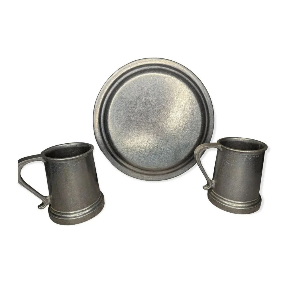 Vintage Pewter Plate & Mugs Featuring Daniel Boone & The Pennsylvania Rifle